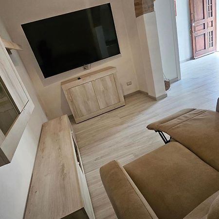 Appartamento Via Roma Castelnuovo D'Elsa Экстерьер фото