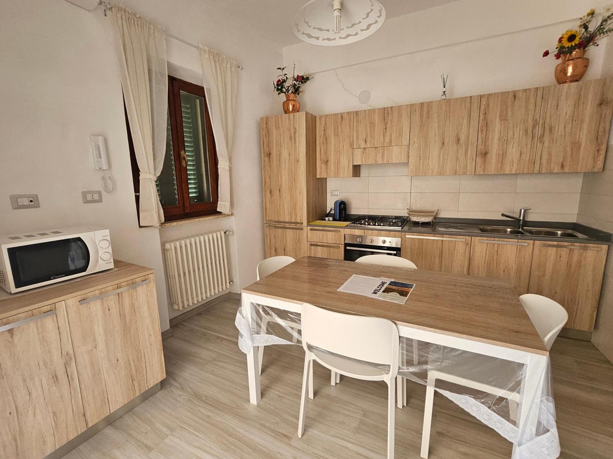 Appartamento Via Roma Castelnuovo D'Elsa Экстерьер фото